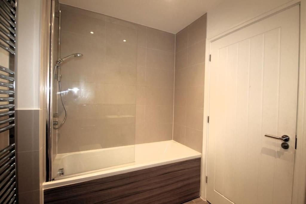 Вилла Beaulieu Park - Sleeps 10 - Chelmsford Broomfield  Экстерьер фото
